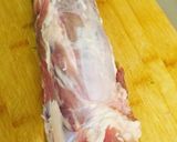 Foto del paso 3 de la receta: Solomillo de cerdo relleno al horno en colchón de cebolla