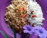 Foto langkah ke 2 dari resep Nasi goreng rasa ayam.