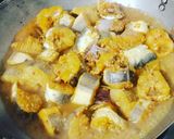 Hình bước làm 2 của món Cá Lạt Kho Nghệ