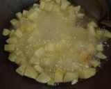 Foto langkah ke 2 dari resep Sambal Goreng Kentang.
