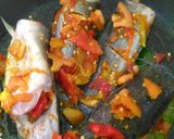 Foto langkah ke 4 dari resep Lele Panggang Bumbu Pedas (Teflon).
