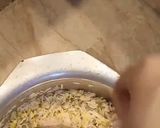 A picture of step 3 of Special halki phulki moong daal khichri aur lauki ka raita.