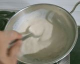 A picture of step 2 of Oreo shots.