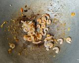 Foto langkah ke 2 dari resep Bihun Kuah Sayuran Udang Pedas.