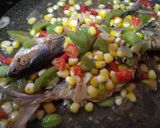 Foto langkah ke 3 dari resep Peda Jagung Petai Tumis.