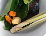 Foto langkah ke 2 dari resep Ayam Rica-Rica Pedas.