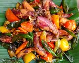 Foto langkah ke 6 dari resep Tumis Cumi Asin.