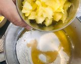 A picture of step 2 of Pineapple 🍍 Cupcakes🧁 Good Bye 2025🥳.