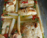 Foto del paso 2 de la receta: Merluza en salsa