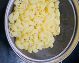 A picture of step 1 of Macaroni.