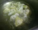 A picture of step 1 of Gobi pakode.