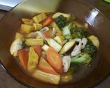 Foto langkah ke 4 dari resep Tumis Tahu Sayuran.