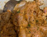 Foto langkah ke 1 dari resep Honey garlic glaze chicken (versi pan pried).