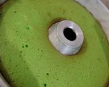 Foto langkah ke 6 dari resep Bolu Pandan Empuk anti seret 🥰.