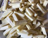 A picture of step 1 of Lady finger and paneer sabzi.