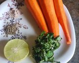 A picture of step 1 of Lemon carrot drink.