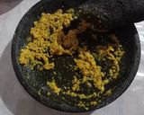 Foto langkah ke 1 dari resep Ayam goreng keriting.