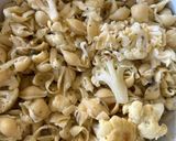 A picture of step 5 of Crusty Baked Shells and Cauliflower.