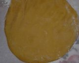 Foto del passaggio 6 della ricetta Crostata fiorita con la mia marmellata di ciliegie fatta in casa