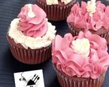 A picture of step 4 of Red velvet cupcakes.