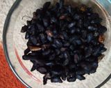 A picture of step 1 of Tangy Anardana Chutney ln kundi Sota.