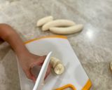 A picture of step 2 of Peanut Butter and Banana Fudgesicles 🥜 🍌 🍫.