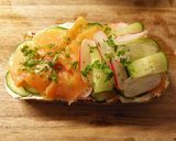 Une image de l'étape 5 de Tartines de Saumon Fumé.