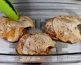 Фото кроку 4 до Запечённая курица с апельсинами.