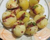 લસણીયા બટાકી ના ભજીયા (Lasaniya Bataki Na Bhajiya Recipe In Gujarati) રેસીપી સ્ટેપ3ફોટો