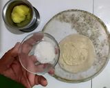 A picture of step 5 of Punjabi Chini ka Parantha.