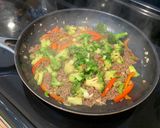 Foto langkah ke 6 dari resep Stir Fry Broccoli and Ground Beef.