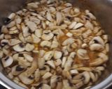 Tejszínes-gombás csirkemell, szarvacska tésztával recept fázis 4 fotója