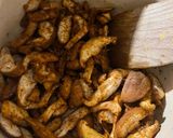 A picture of step 2 of Shiitake Mushroom Curry.