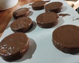 Foto del paso 4 de la receta: Alfajores de Galletitas