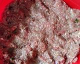 A picture of step 2 of Kache qeeme ke kabab.