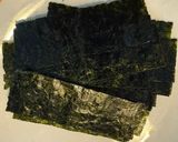 A picture of step 3 of Raw Salmon Pizza with Cheese and Nori.