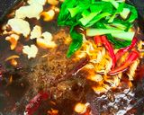 Gambar langkah 4 resipi Hot Pan Megi.