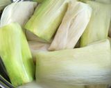Foto langkah ke 4 dari resep Lemet jagung.