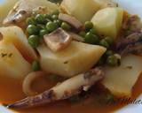 Foto del paso 8 de la receta: Guiso de sepia con patatas y guisantes