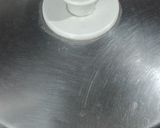 A picture of step 4 of Mooli ki bhaji.