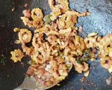 A picture of step 3 of Crispy Bitter gourd rings.
