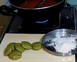 A picture of step 5 of Palak(Spinach) Masala Puri.