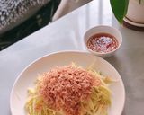 Hình bước làm 4 của món Nộm xoài ruốc