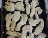 Foto langkah ke 2 dari resep Fillet Ayam + Ikan Dori Asem Manis.