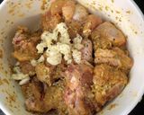Hình bước làm 1 của món Gà kho xả nghệ với sữa tươi