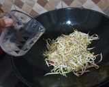 Foto langkah ke 3 dari resep Tumis Tauge dan Teri.