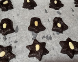 Foto del paso 7 de la receta: Galletitas de Navidad de almendras y cacao