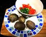 Foto del paso 1 de la receta: Ensalada de patatas azules con guisantes y mozzarella