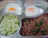 รูปขั้นตอนการทำที่ 4 ของ ผัดเนื้อวากิวสับพ่นไฟใบโหระพา คีโต