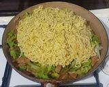 Foto langkah ke 8 dari resep Çiğ Köfte Noodle / Mie Bumbu Kacang.